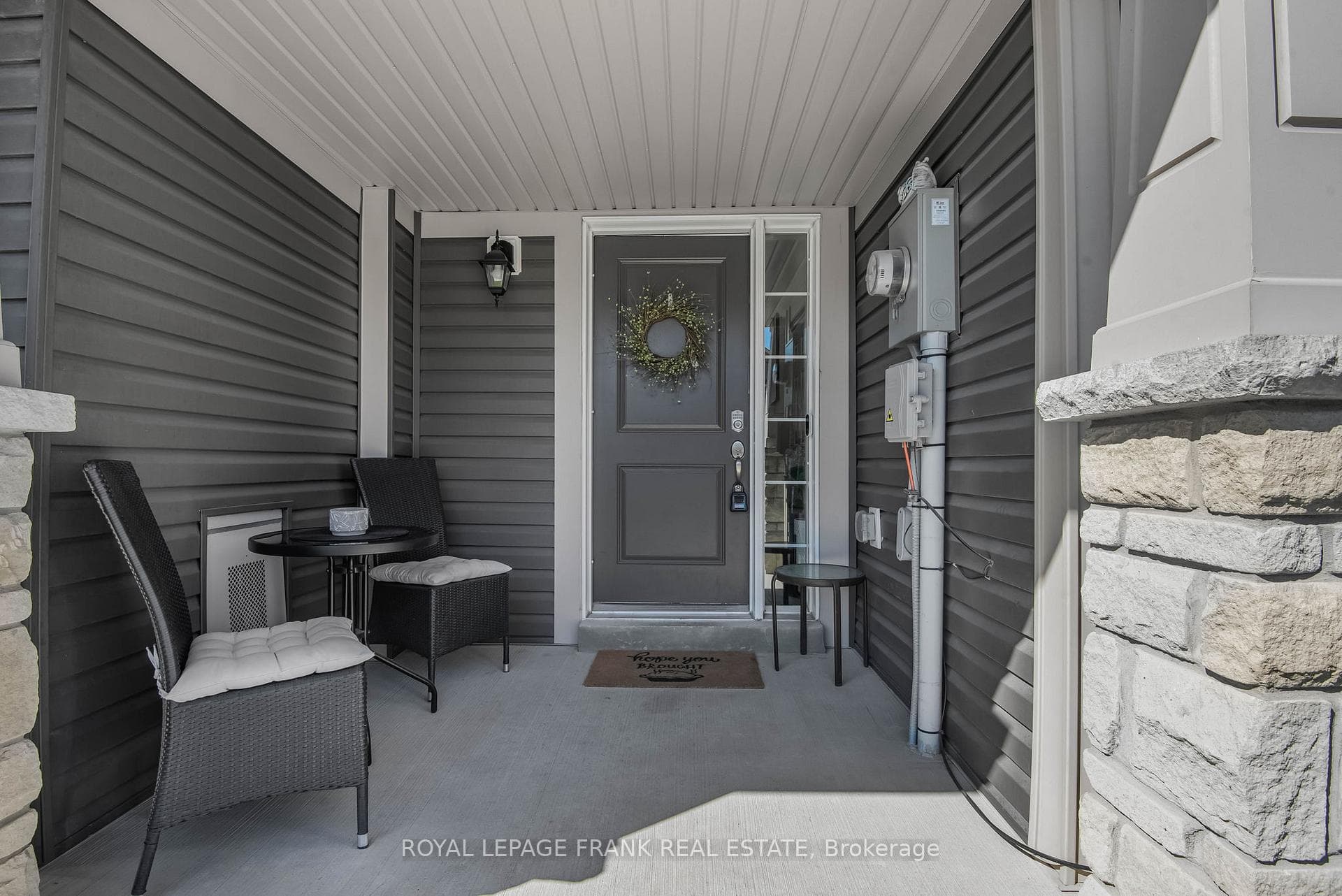 148 Iribelle Avenue photo 5