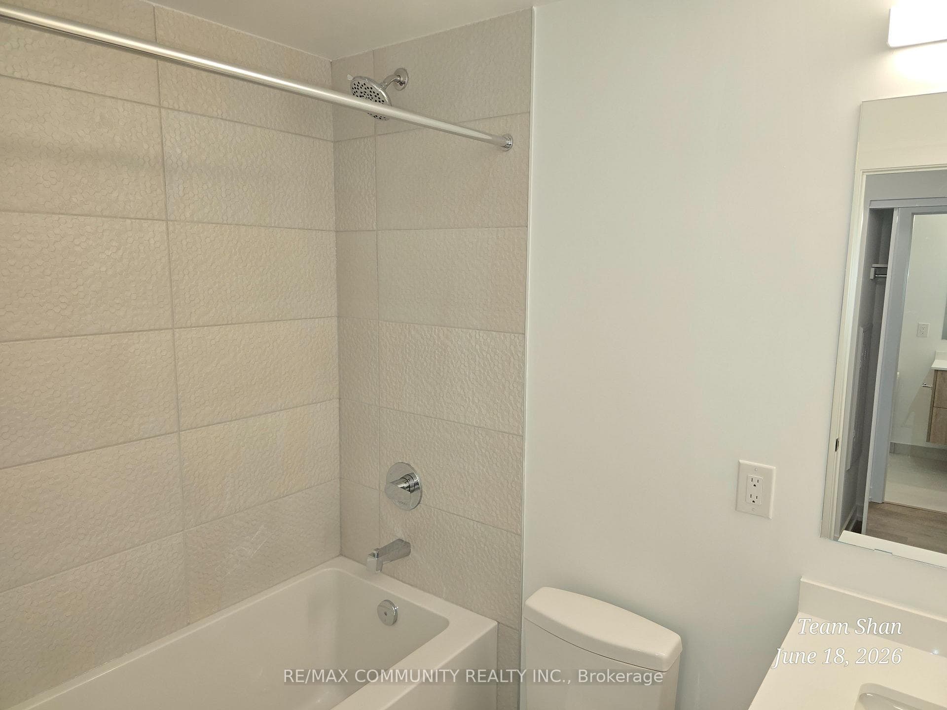 9751 Markham Road Unit 2002 photo 12