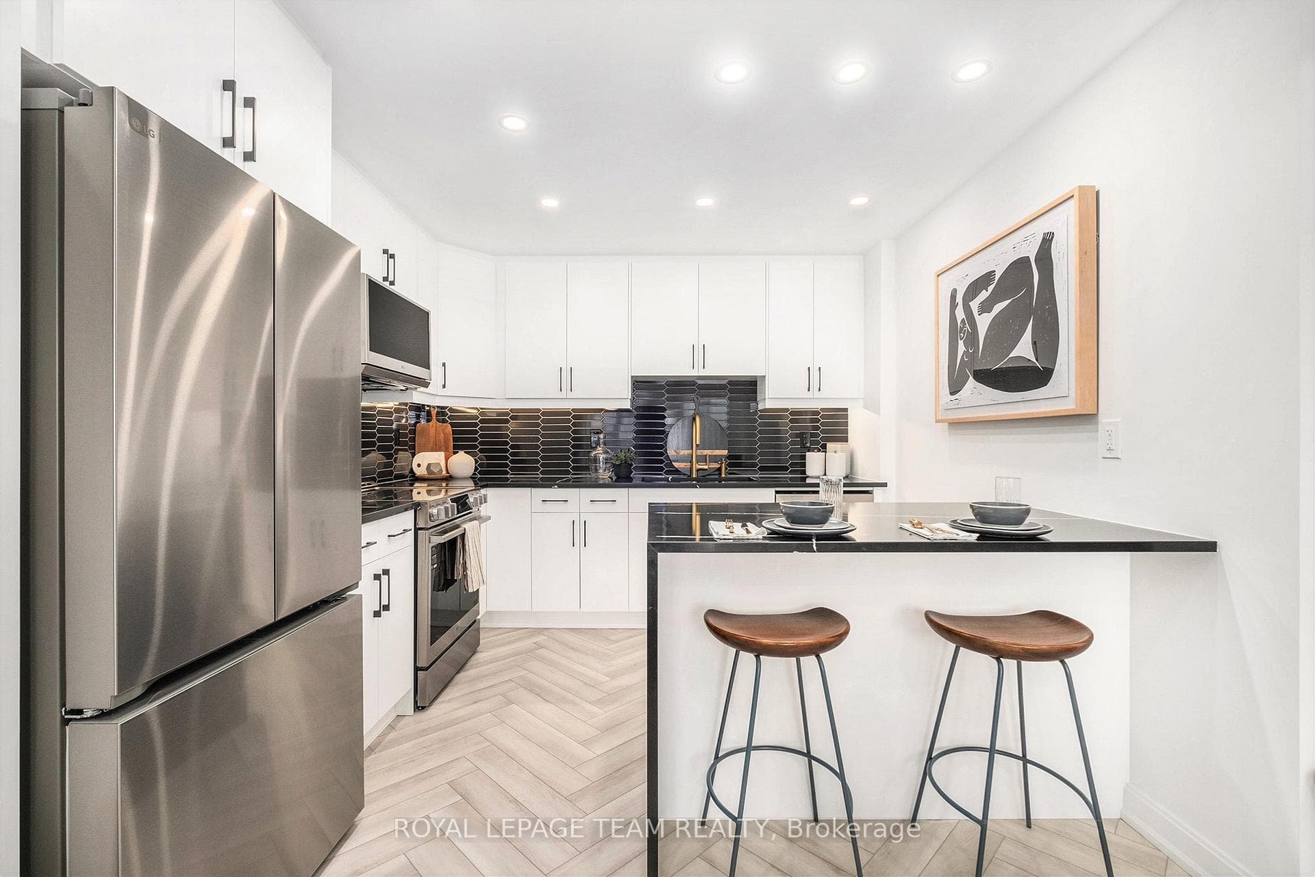 Images provided to showcase builder finishes only.