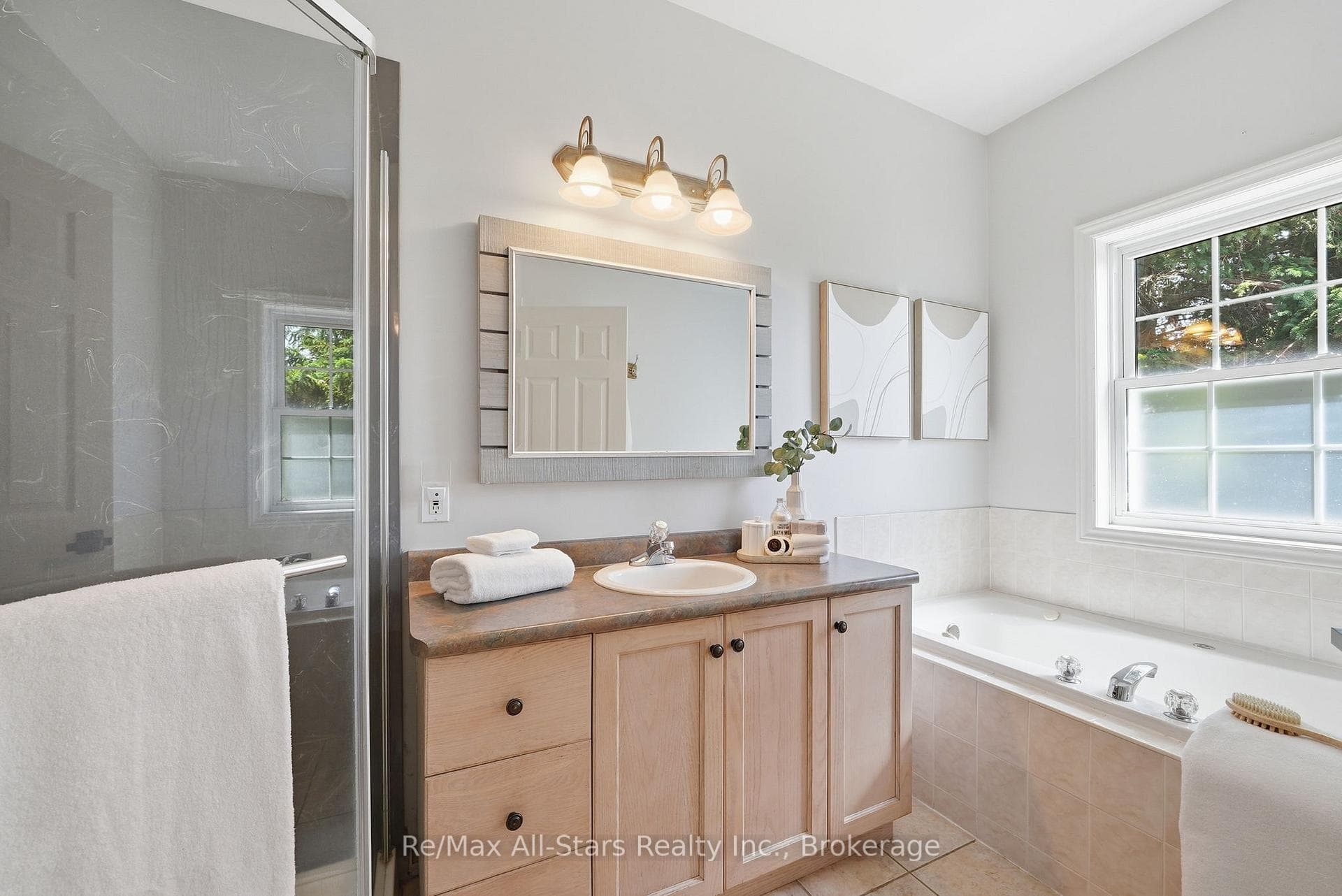 13579 Old Simcoe Road photo 19