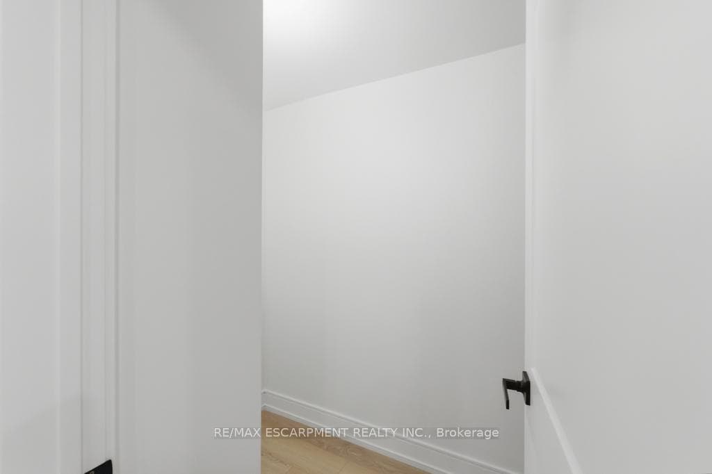 173 WEST 19TH Street photo 27