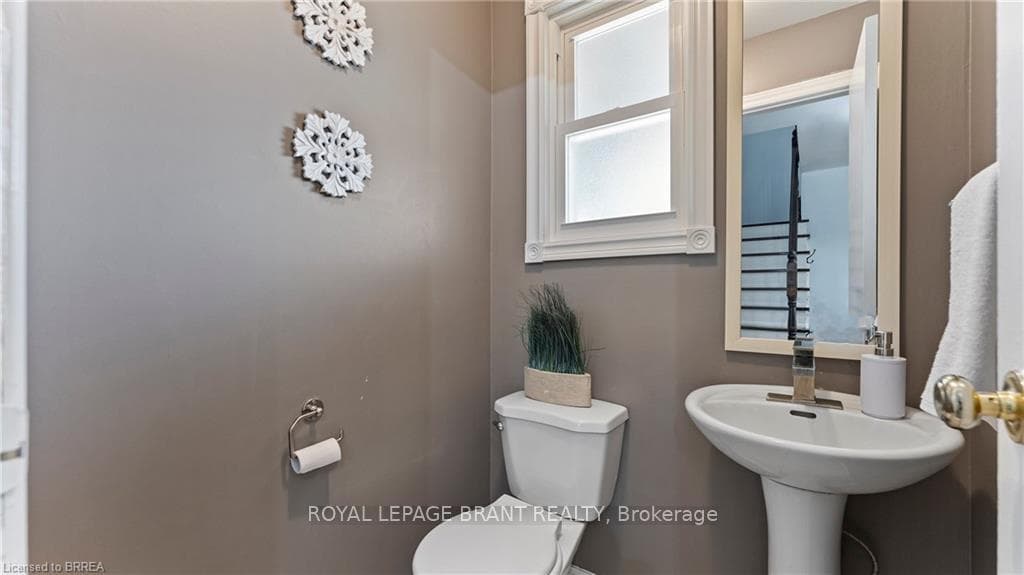 71 Garden Crescent photo 23