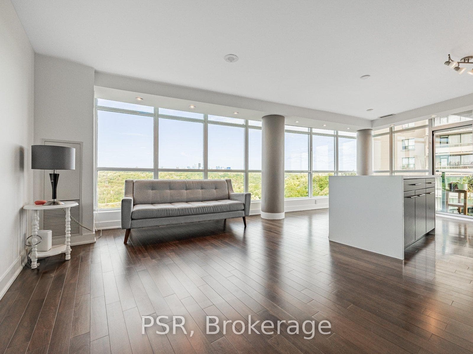 1048 Broadview Avenue Unit 708 photo 5