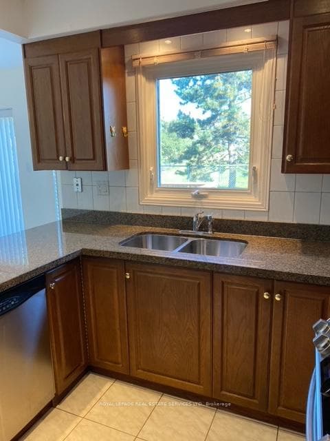 1701 Willow Way Unit Upper photo 13