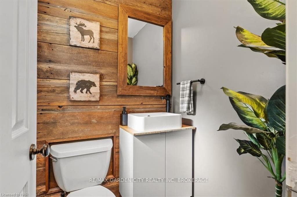 16 Hazelwood Avenue photo 25