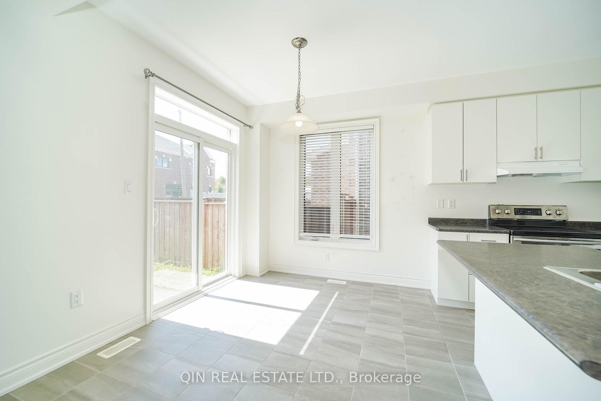 301 Meadowhawk Trail photo 16