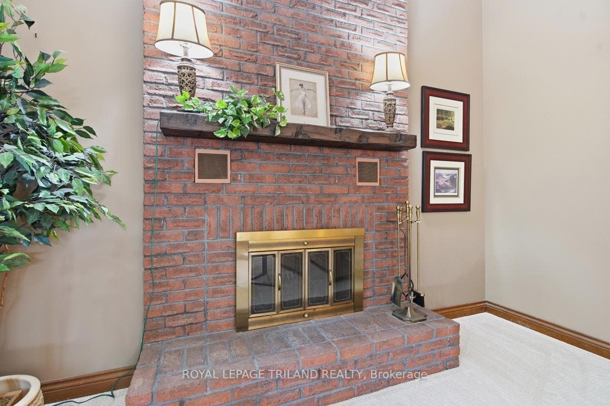 183 Farmington Way photo 17