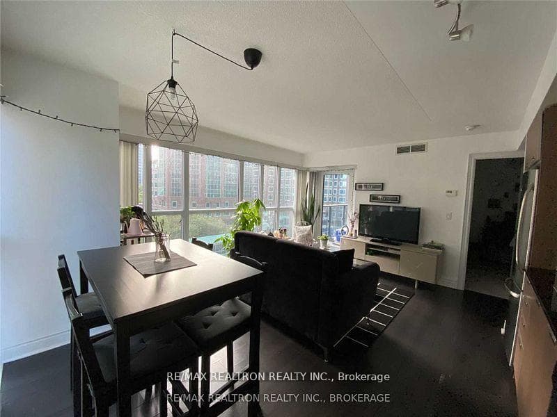 28 Ted Rogers Way Unit 711 photo 8