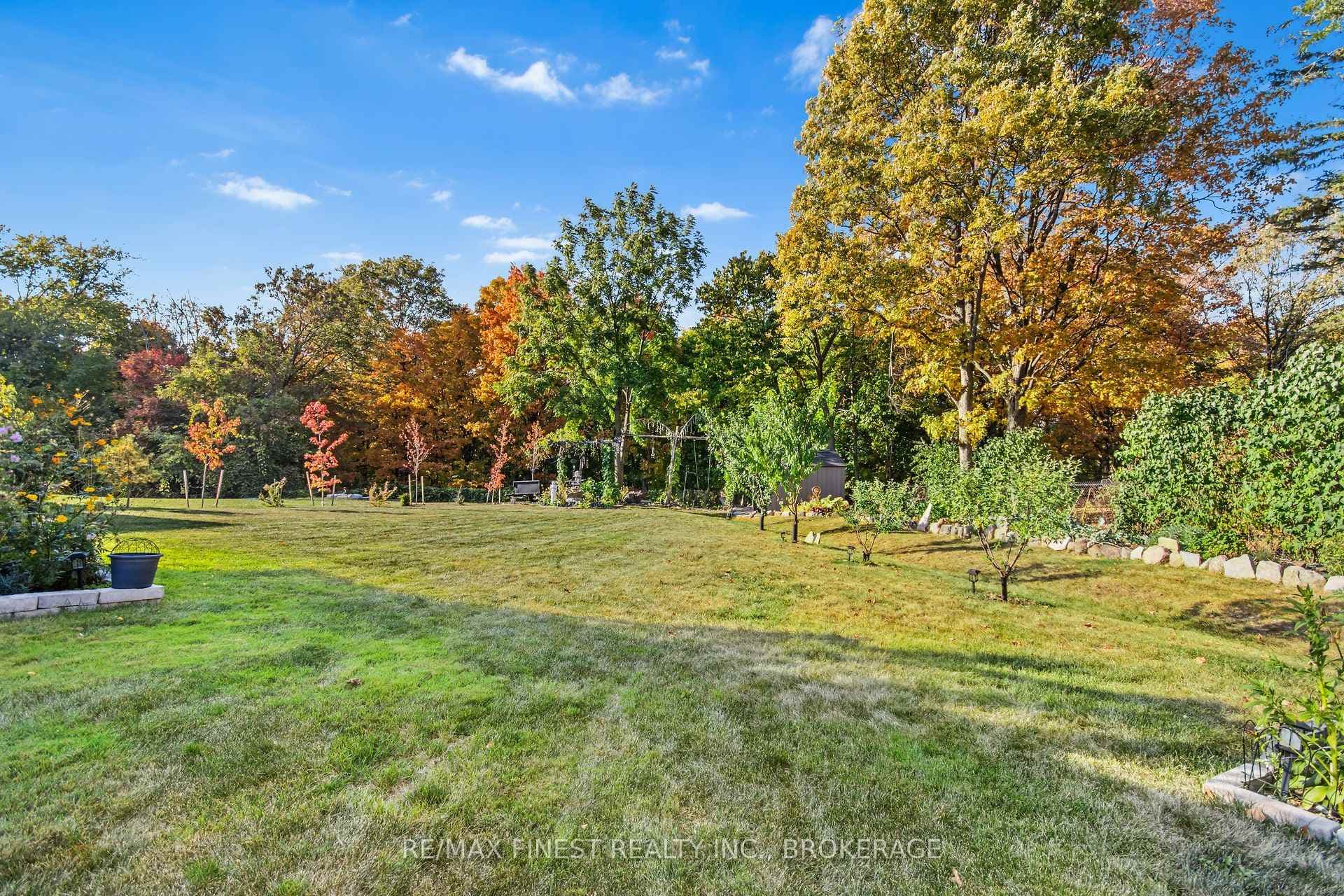 206 Pauline Tom Avenue photo 43