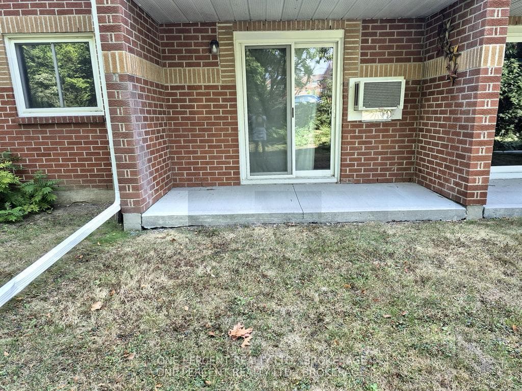 561 Armstrong Road Unit 116 photo 14