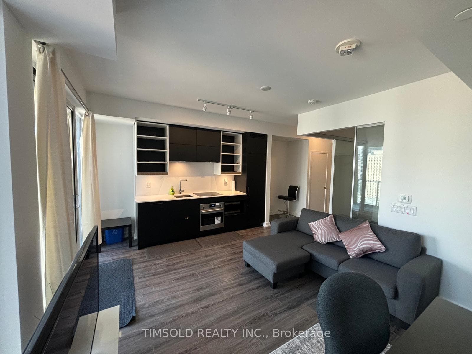 20 Edward Street Unit 1621 photo 2