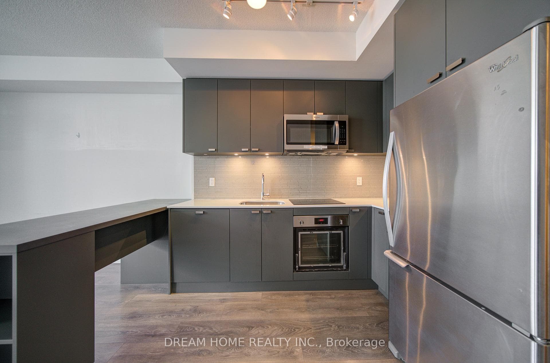 56 Forest Manor Road Unit 2108 photo 16