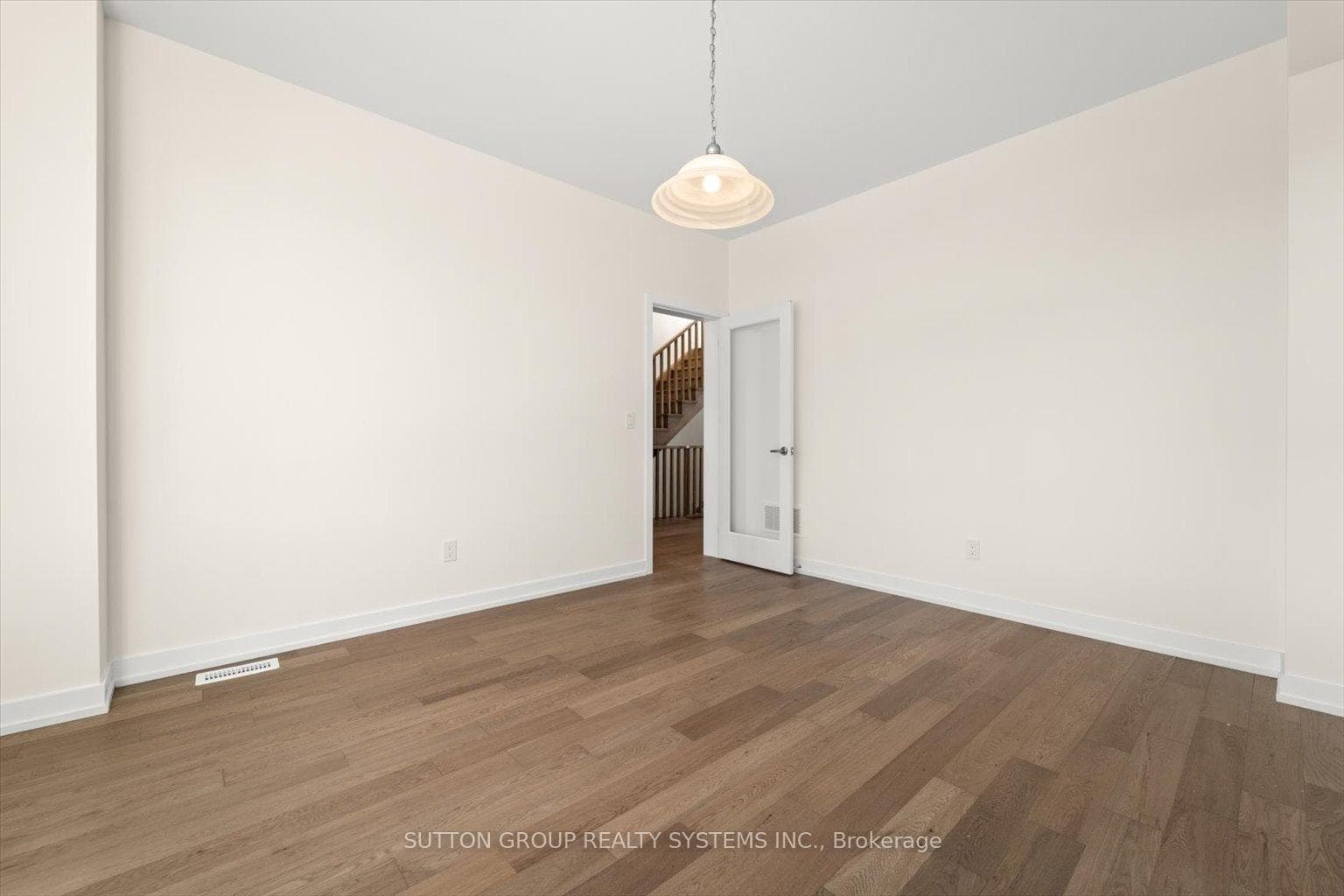 160 Densmore Road Unit 6 photo 15
