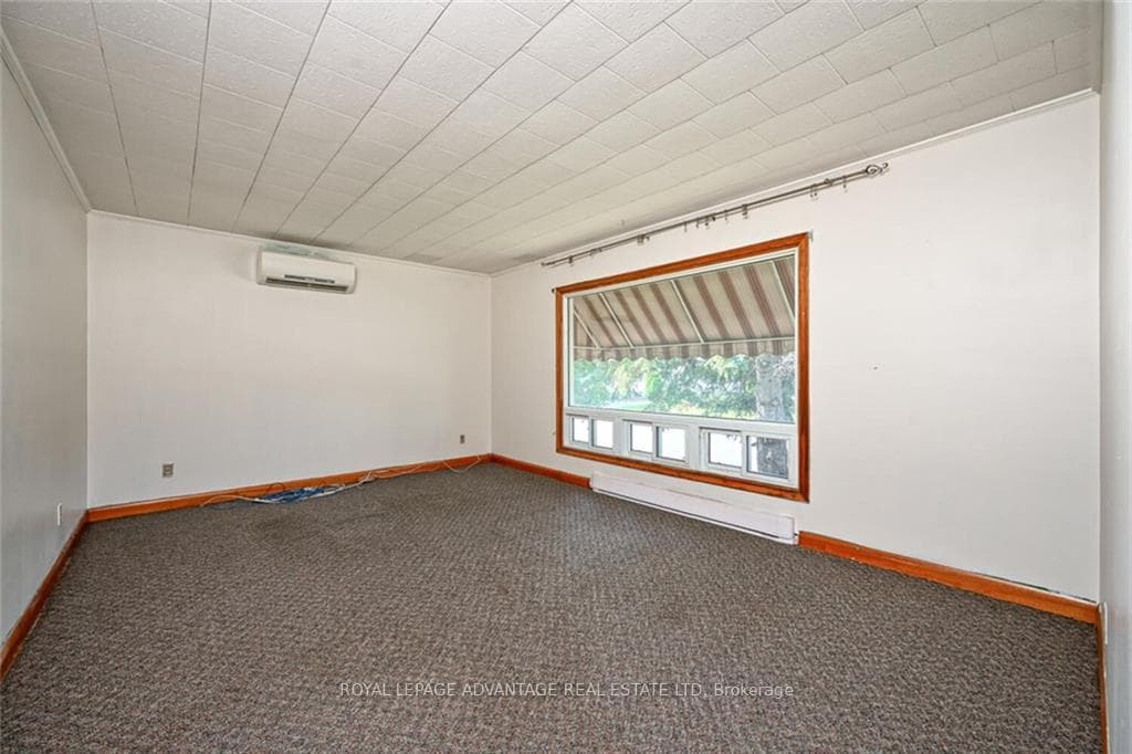 75 JASPER Avenue photo 3