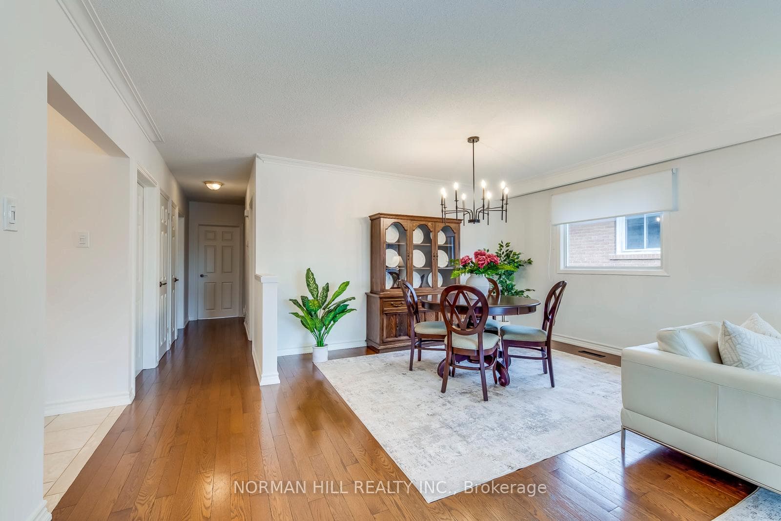 1213 Shamir Crescent photo 10
