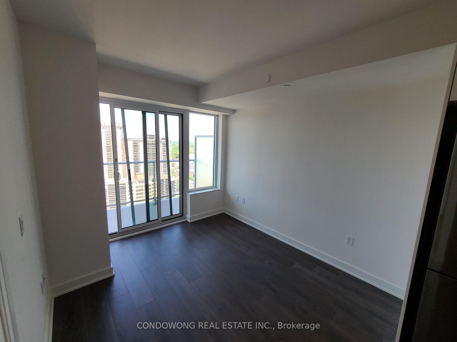 99 Broadway Avenue Unit 2302 photo 5