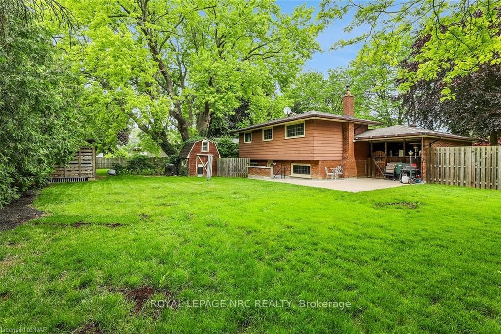 55 AQUADALE Drive photo 21