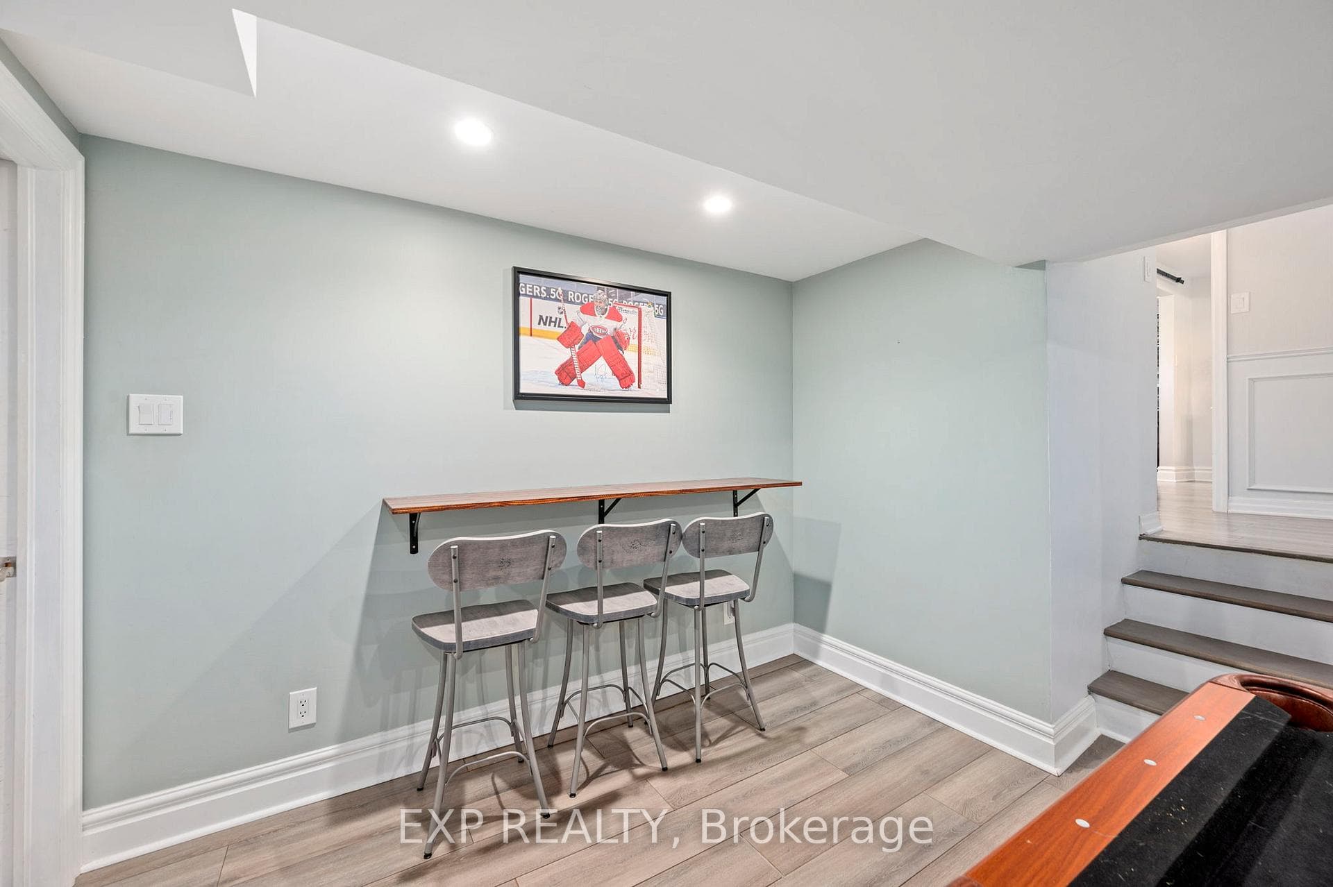 977 Osgoode Drive photo 23