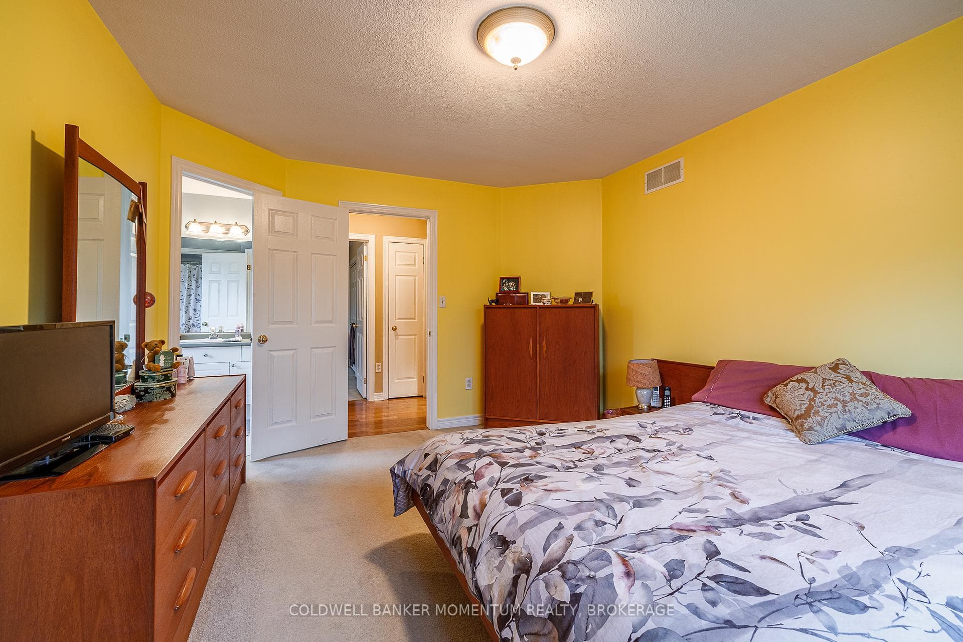 47 Thorold Avenue photo 26