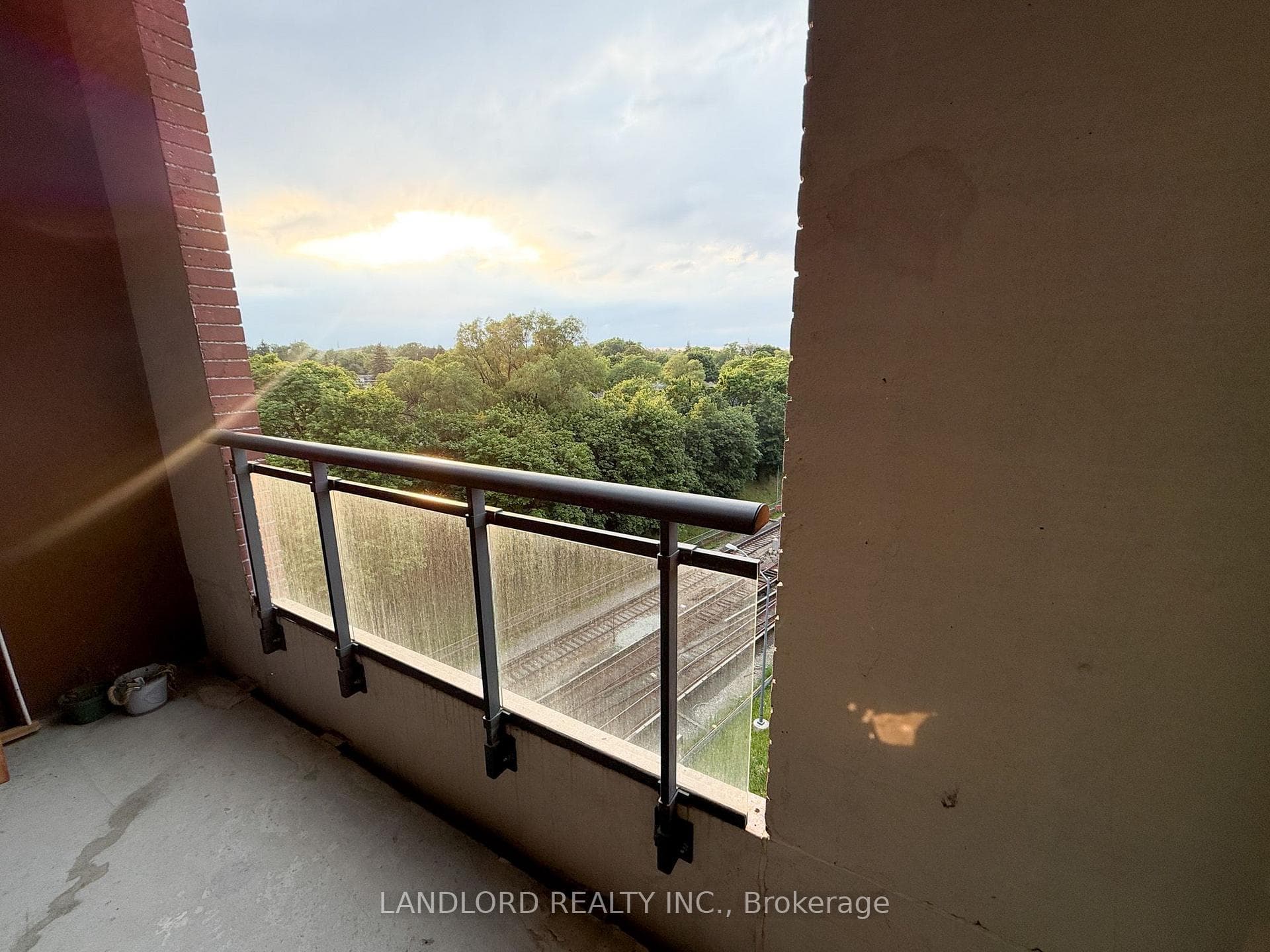 23 Glebe Road Unit 521 photo 12