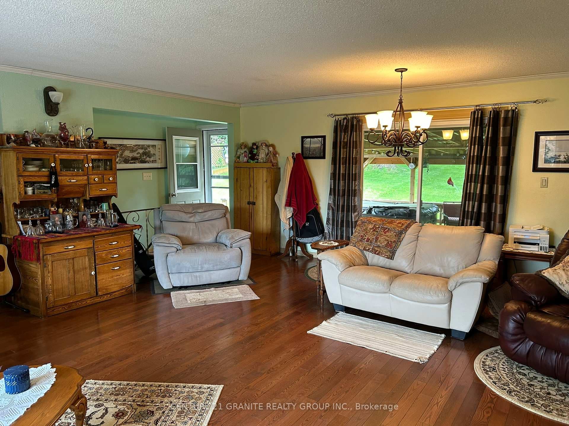 78 Maple Street photo 21