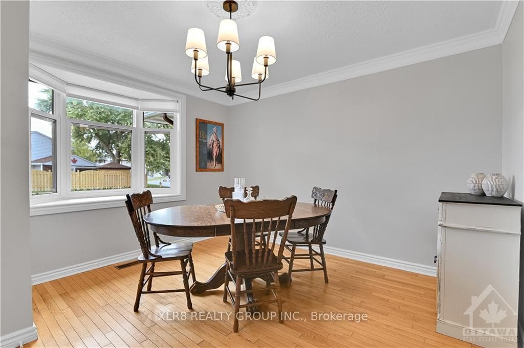 1635 GREY NUNS Drive photo 5