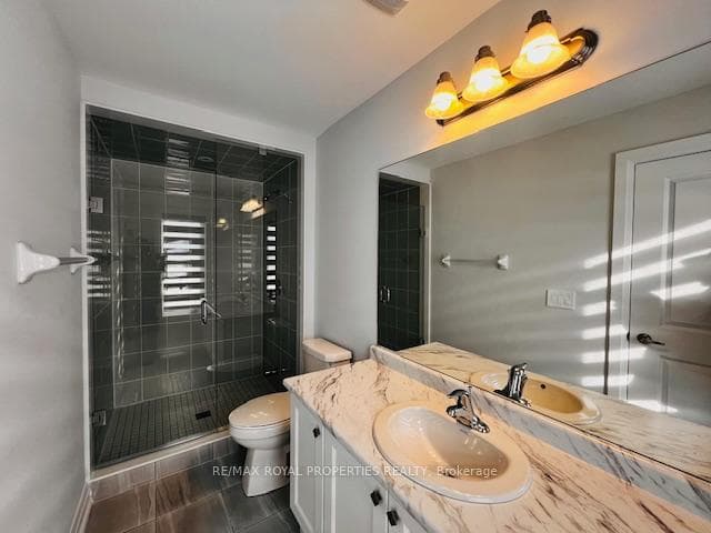 52 Butler Boulevard photo 8