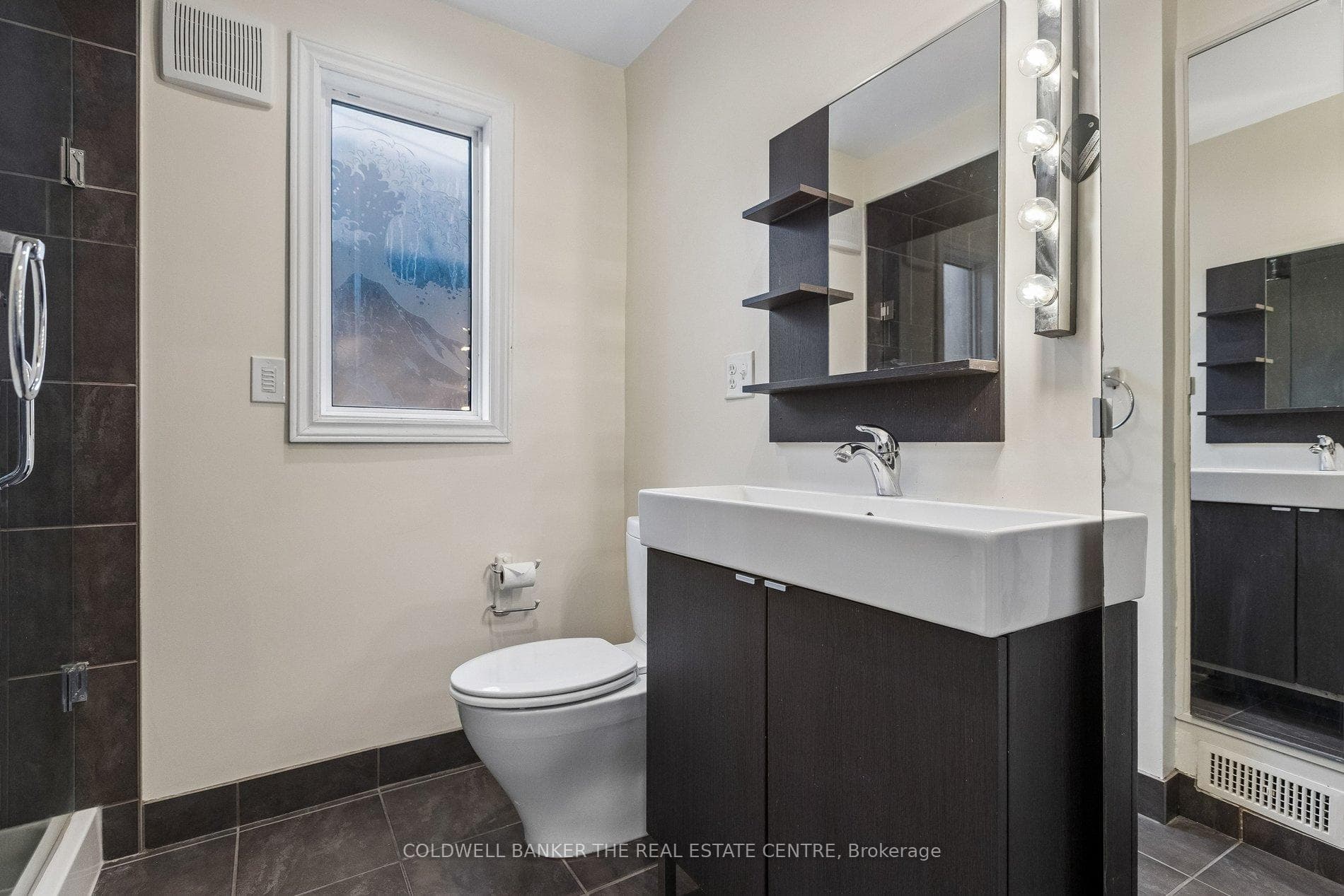 Main Level Bath