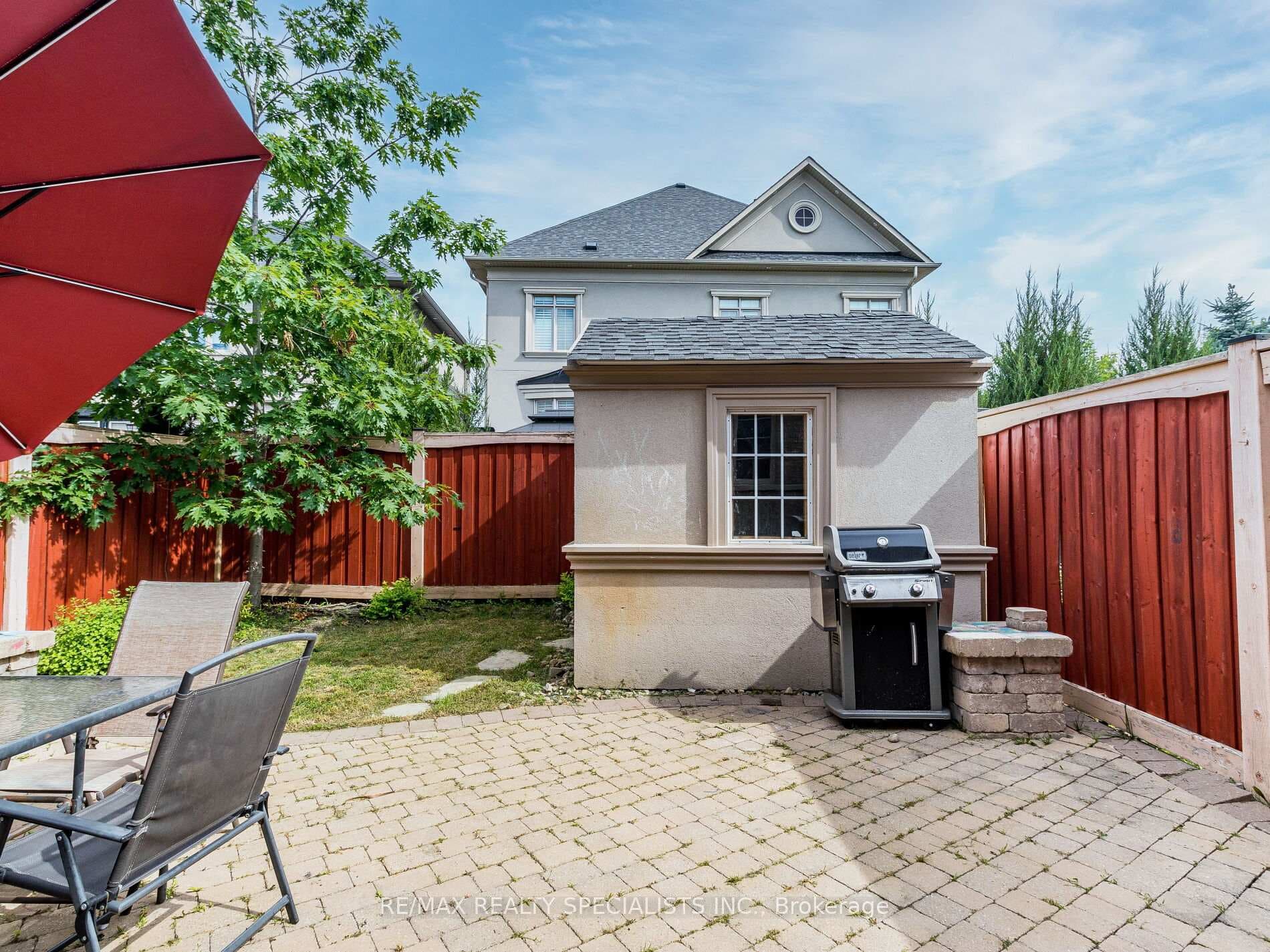 182 Hansard Drive photo 37