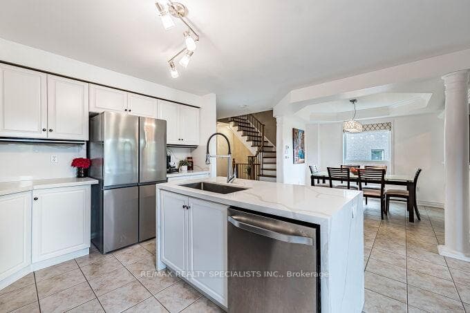 7389 Banffshire Court photo 11
