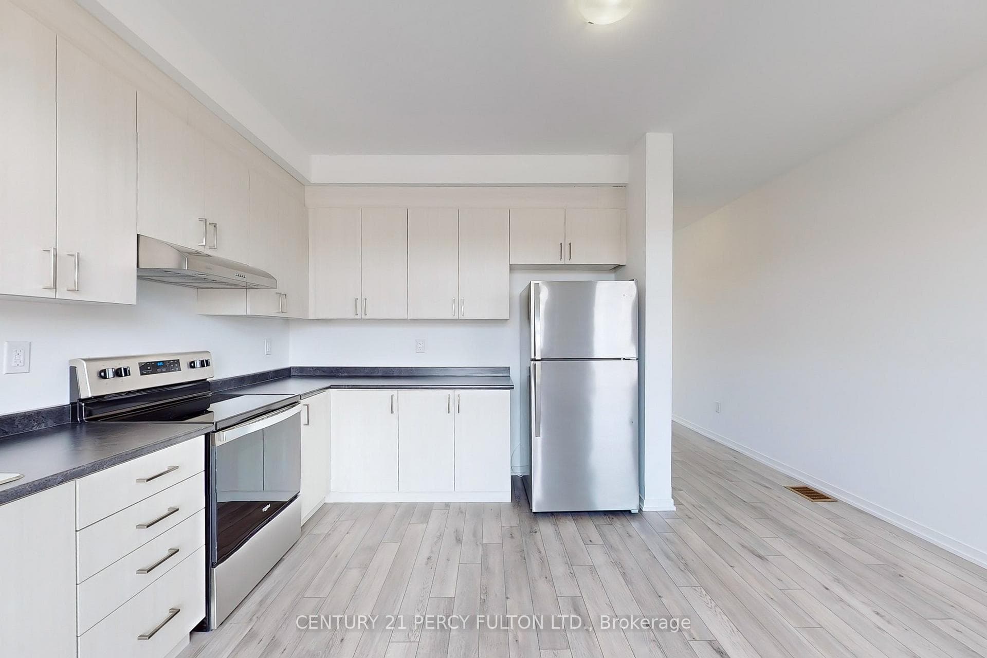 207 Monarch Avenue photo 16