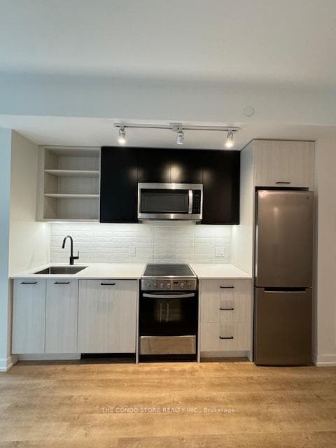 2300 St. Clair Avenue Unit 512 photo 3