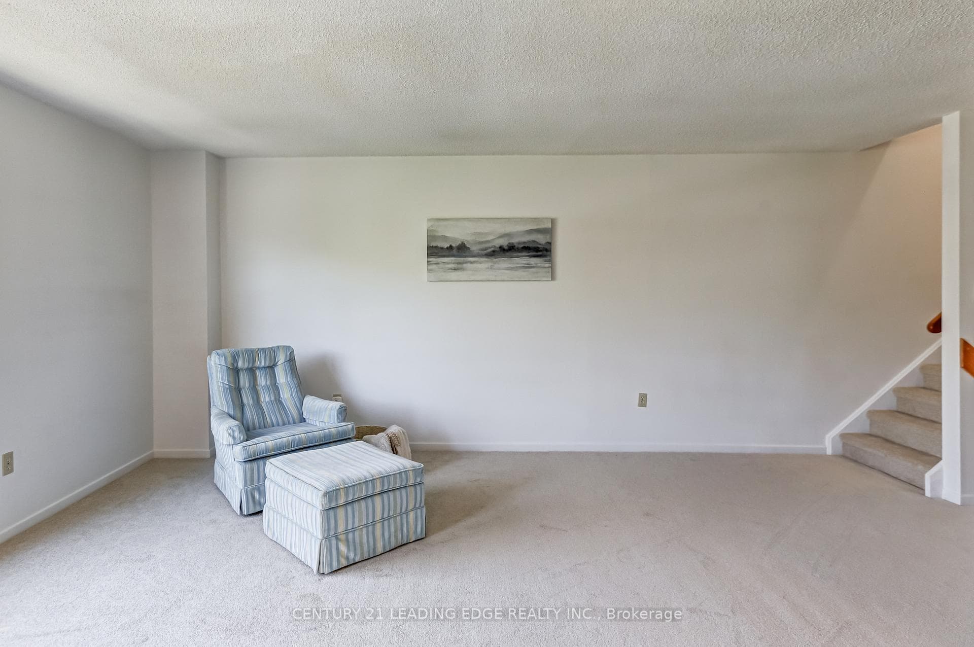 646 VILLAGE Parkway Unit 23 photo 13