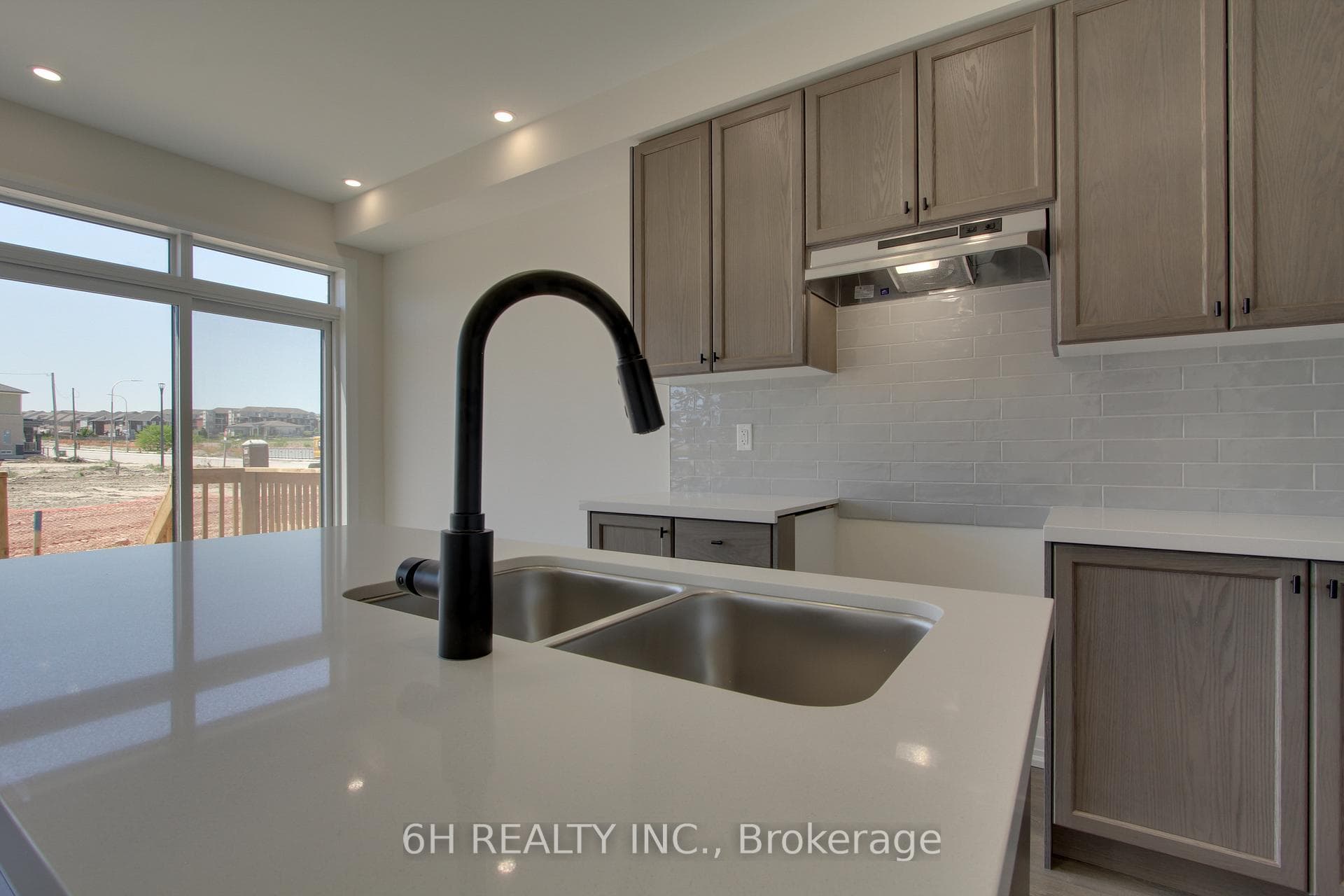 2614 Hibiscus Drive photo 16