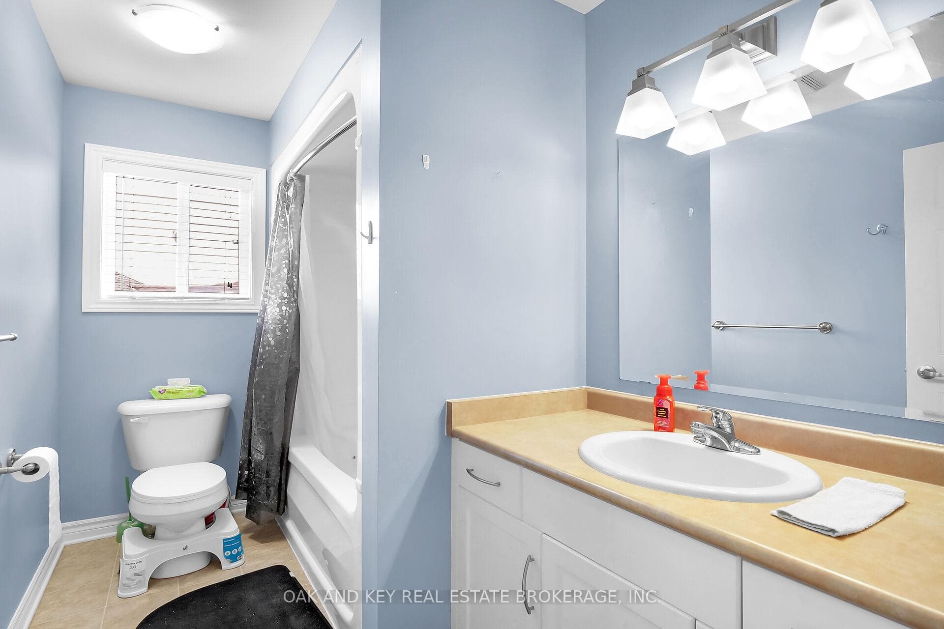 3318 Georgeheriot Lane photo 28