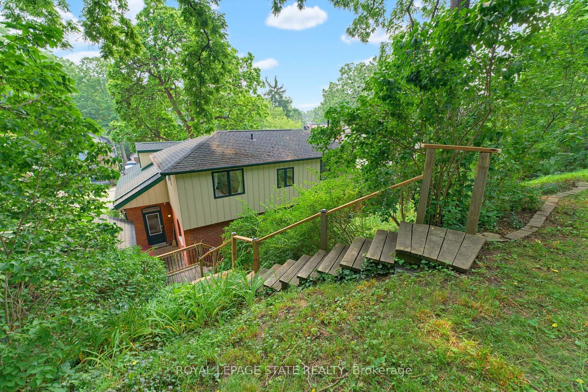 109 Victoria Street photo 35