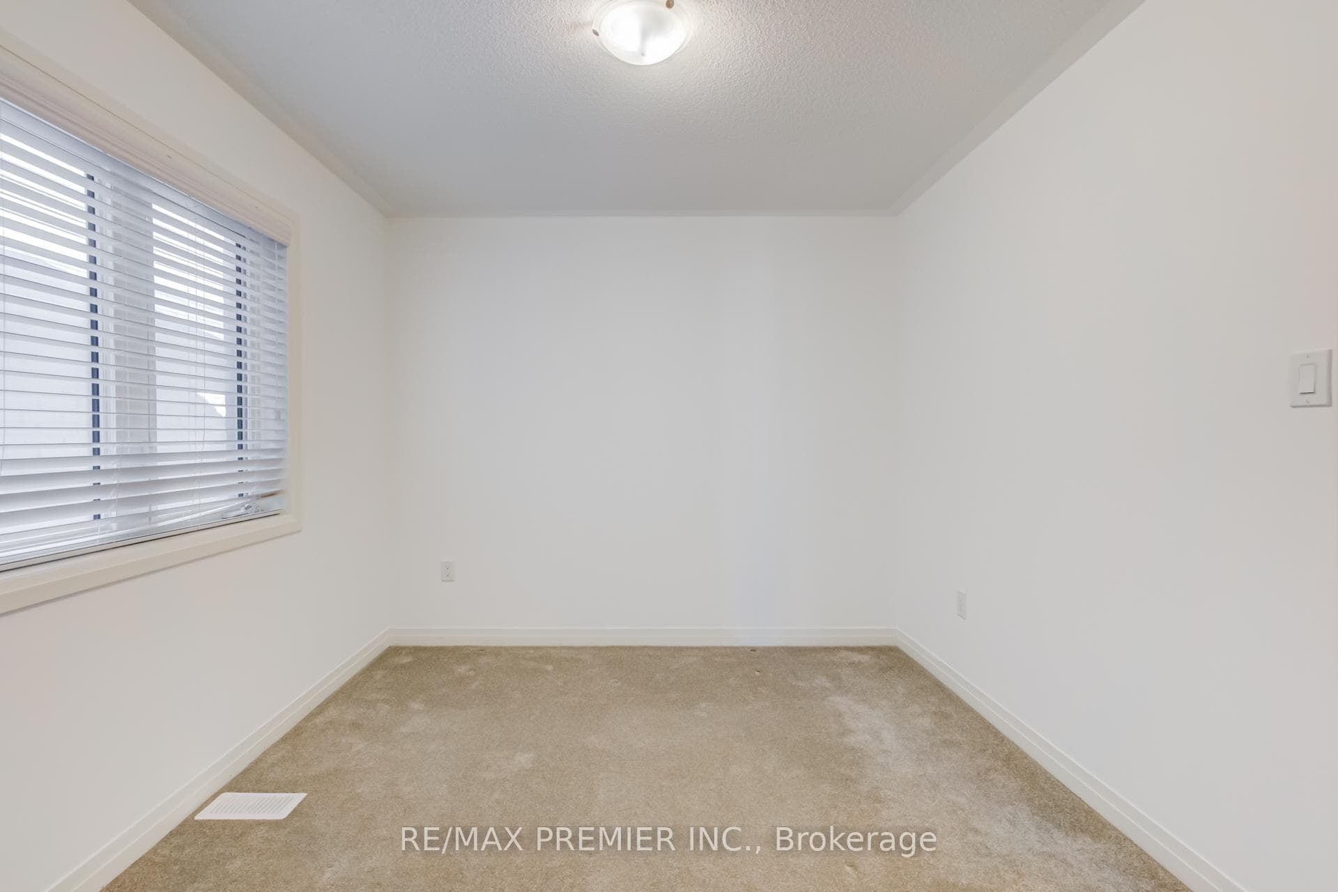 49 Casserley Crescent photo 34