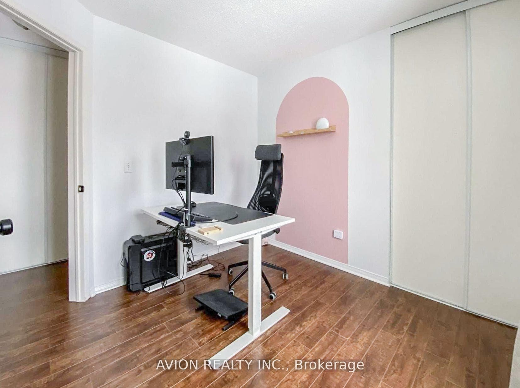 5030 Heatherleigh Avenue Unit 71 photo 11