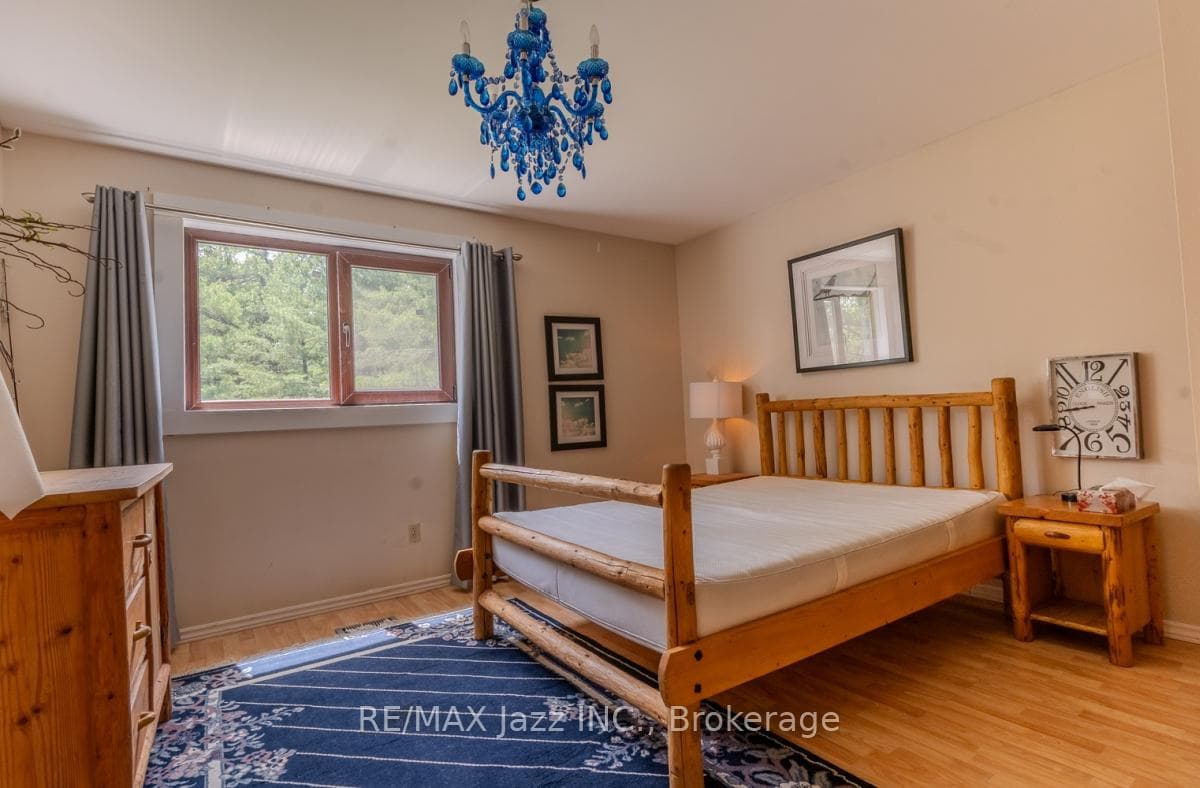 1314 Shebeshekong Road photo 12