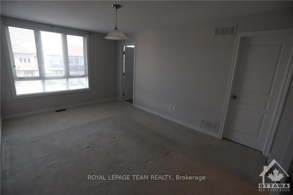 642 TENNANT Way photo 14