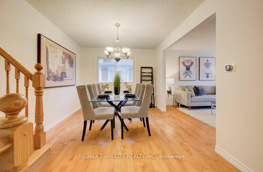 467 Redfox Road photo 11