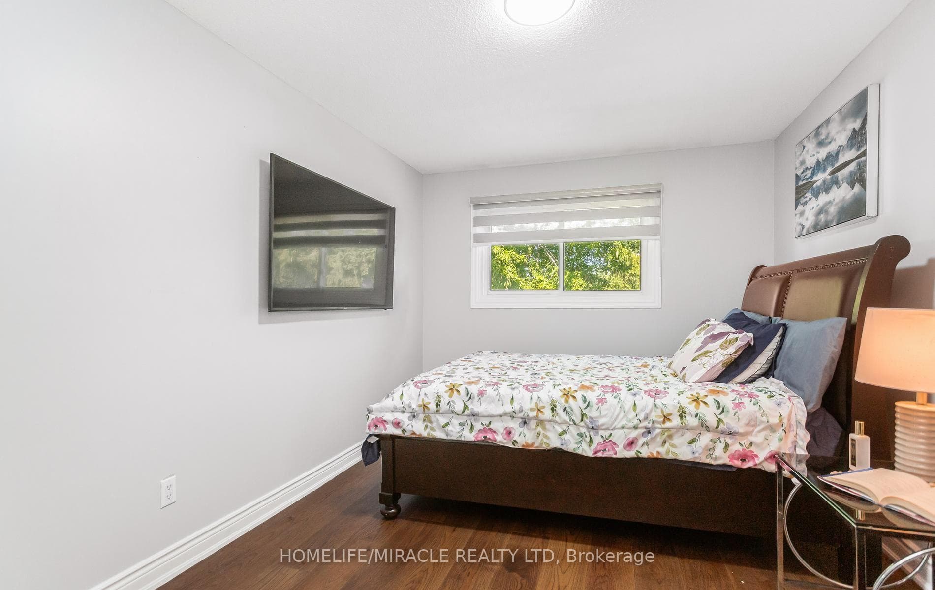 49 Newbridge Crescent photo 25