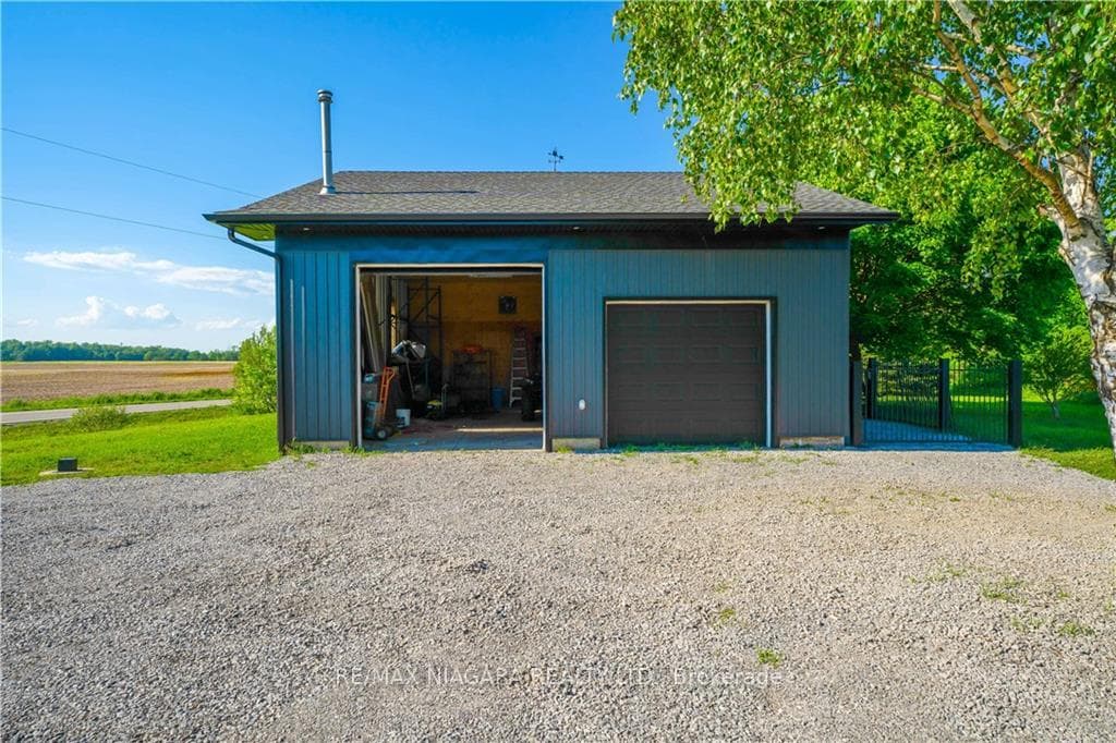 1033 Neff Road photo 5