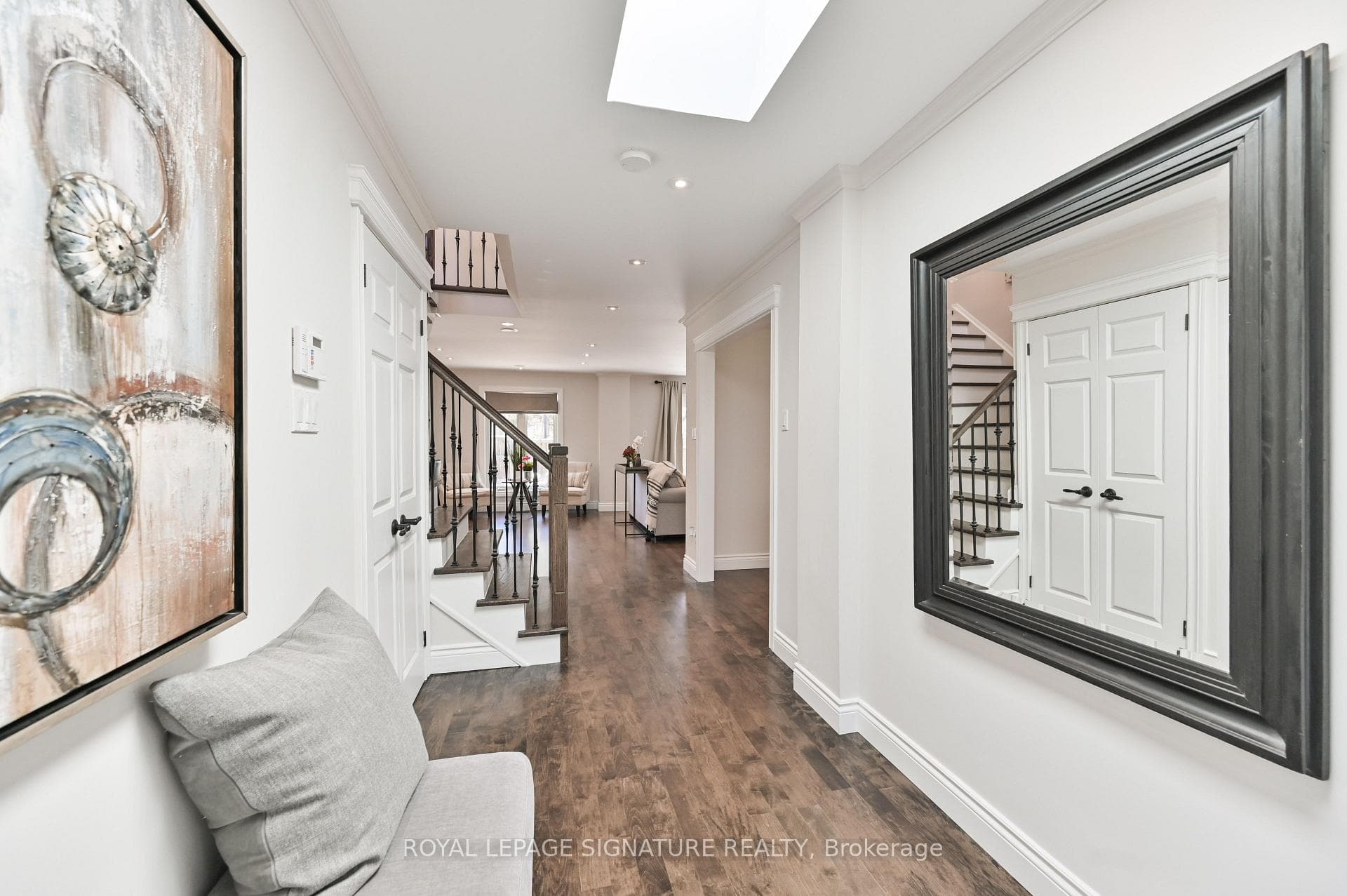 4134 Wheelwright Crescent photo 4