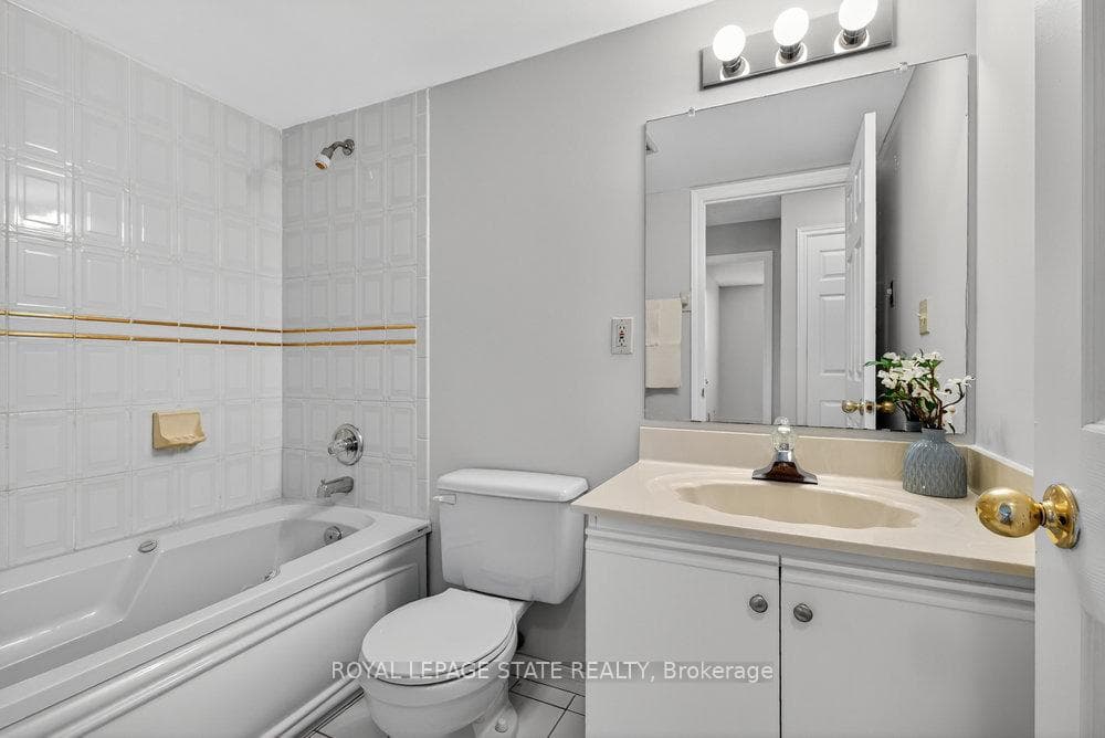 99 Donn Avenue Unit 602 photo 27