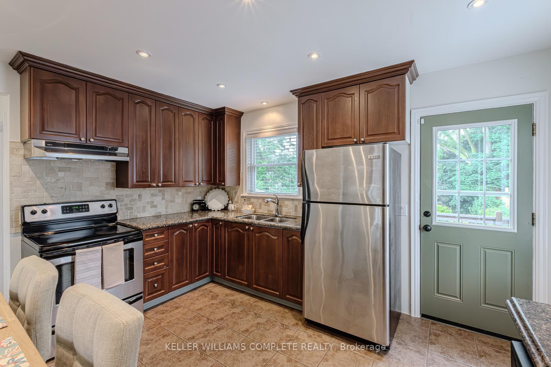 60 East 23rd Street photo 24