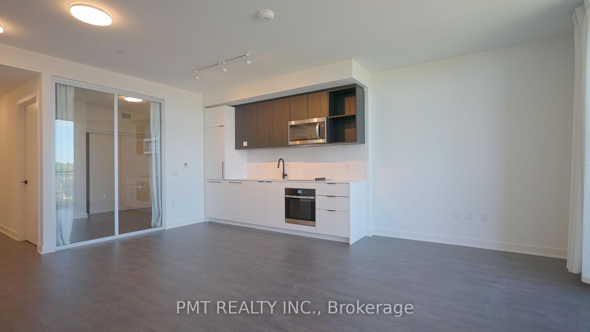 1185 Dupont Street Unit 719 photo 10