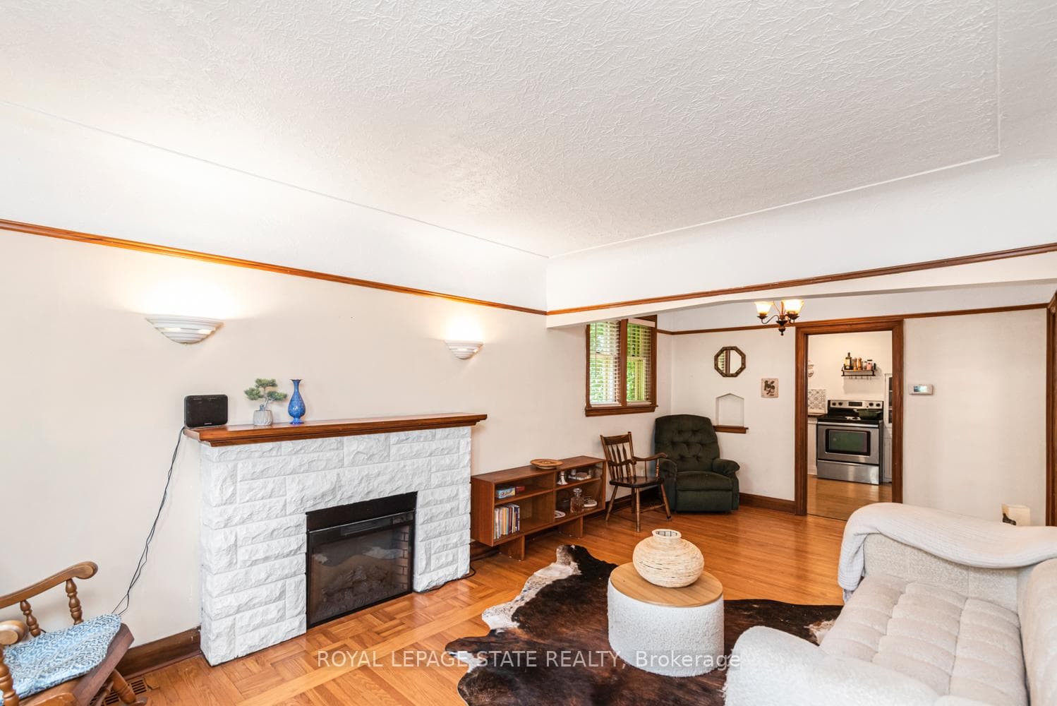 52 Cameron Avenue photo 10