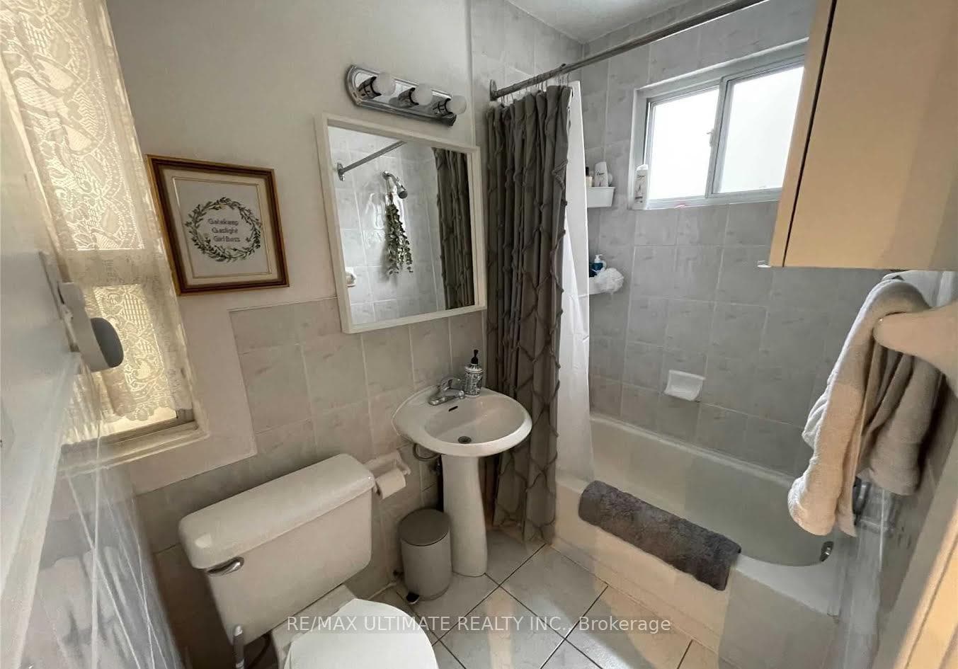 440 Shaw Street photo 8