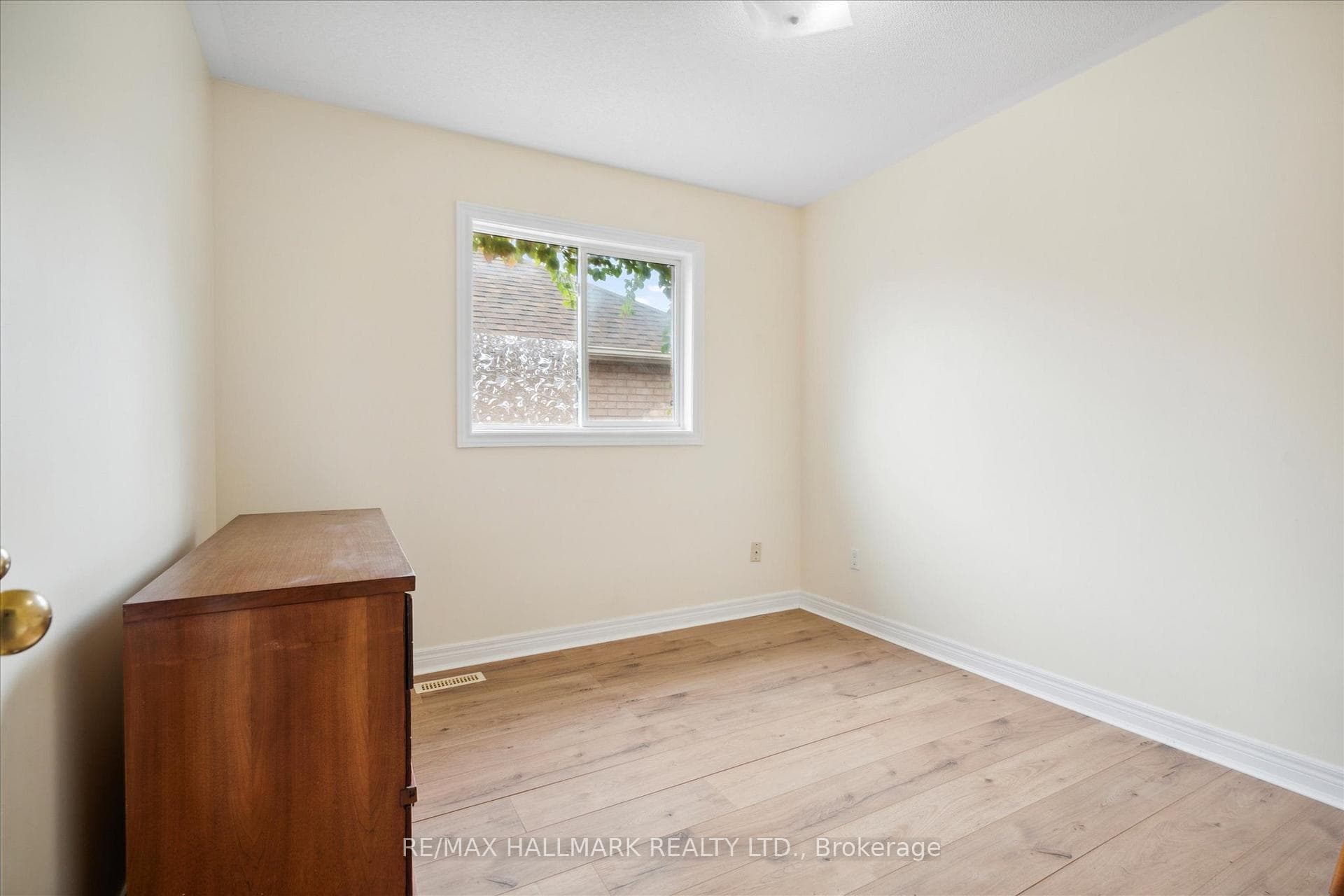 304 Hollymount Drive photo 27